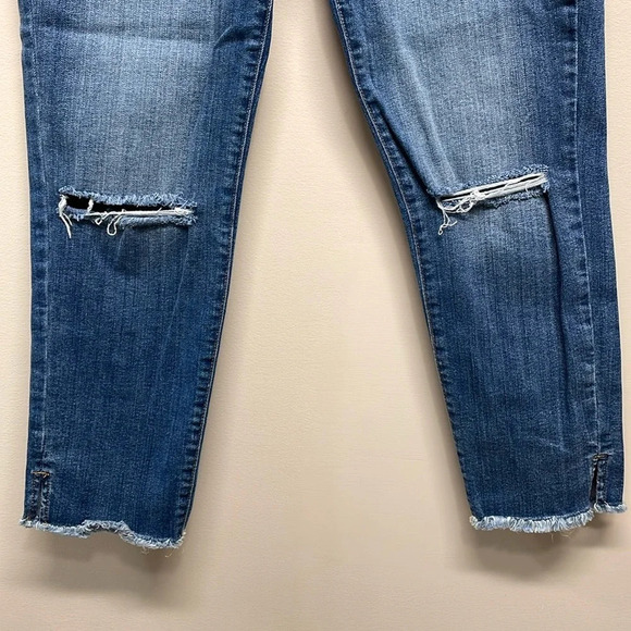 NWOT Kensie Jeans The Effortless Skinny Crop Distressed Denim Jeans 10/30 - Picture 3 of 16
